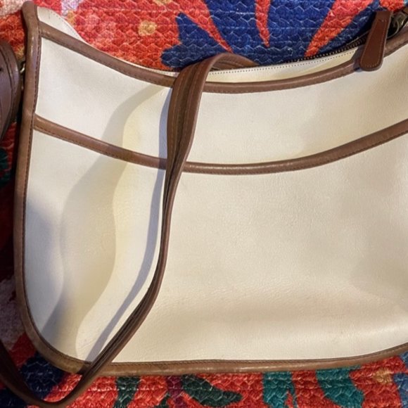 Coach Handbags - COACH- RARE! VINTAGE White & TABAC SPECTATOR BAG